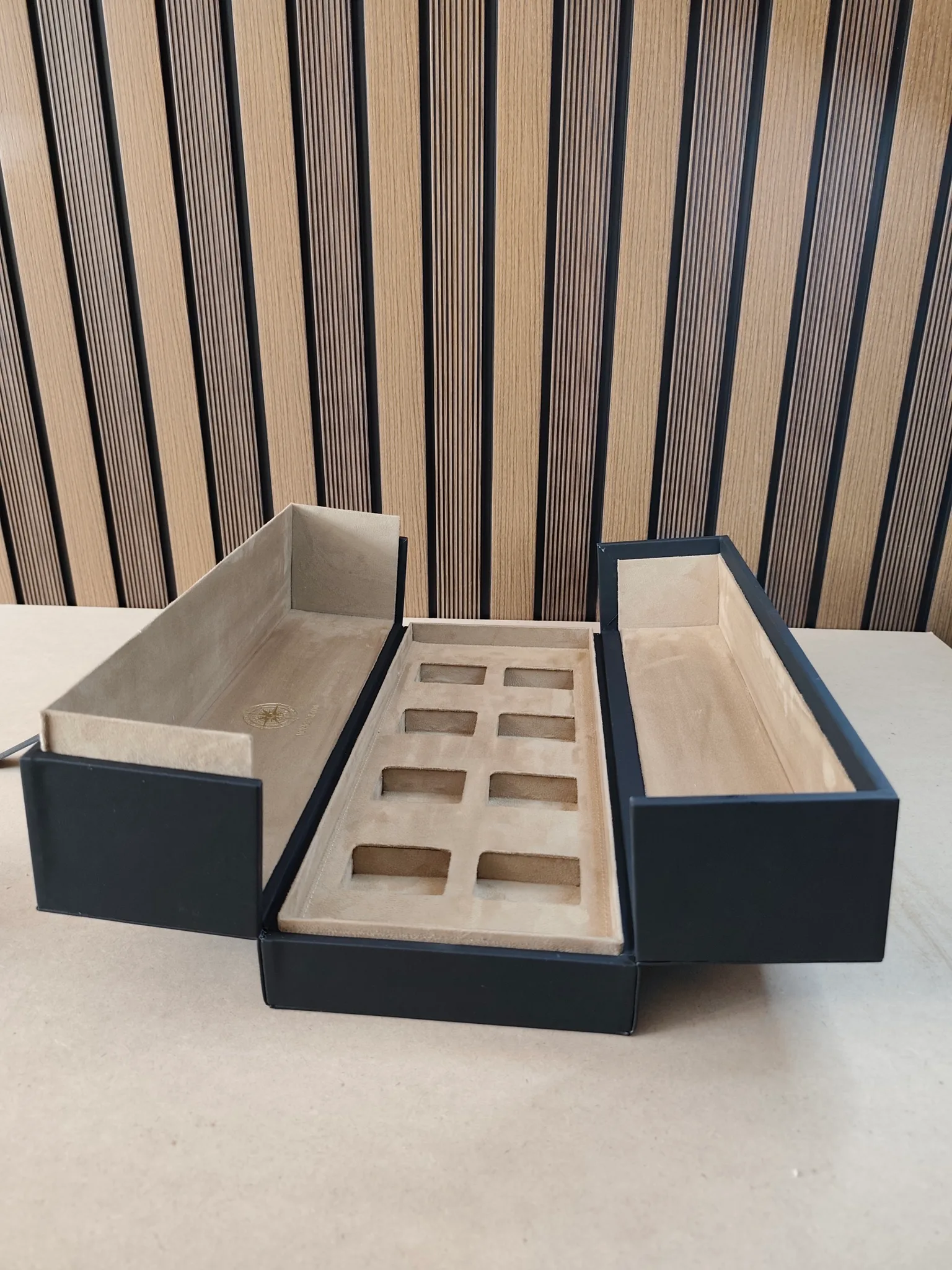 The Gala Celebration Keepsake Chest (صندوق احتفالات الغالا الفاخر) view 4